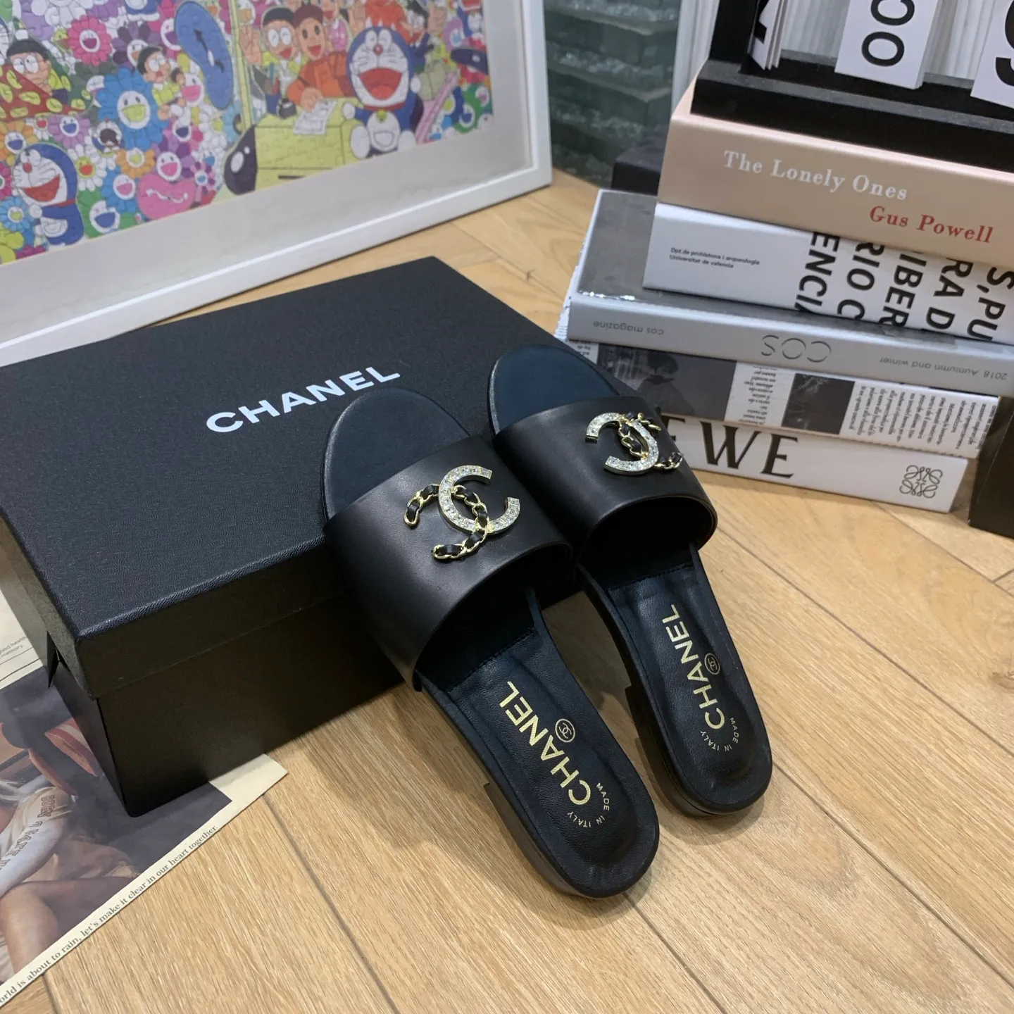 👟👟Ex-factory price 480👟👟 🍀CHANEL2025 Xiaoxiang spring and summer new popular double C diamond buckle flat slippers Material: original calfskin Lining: original inner sheepskin Foot pads: sheepskin Outsole: genuine leather outsole Size: 35-41 (40/41 fixed) 👉